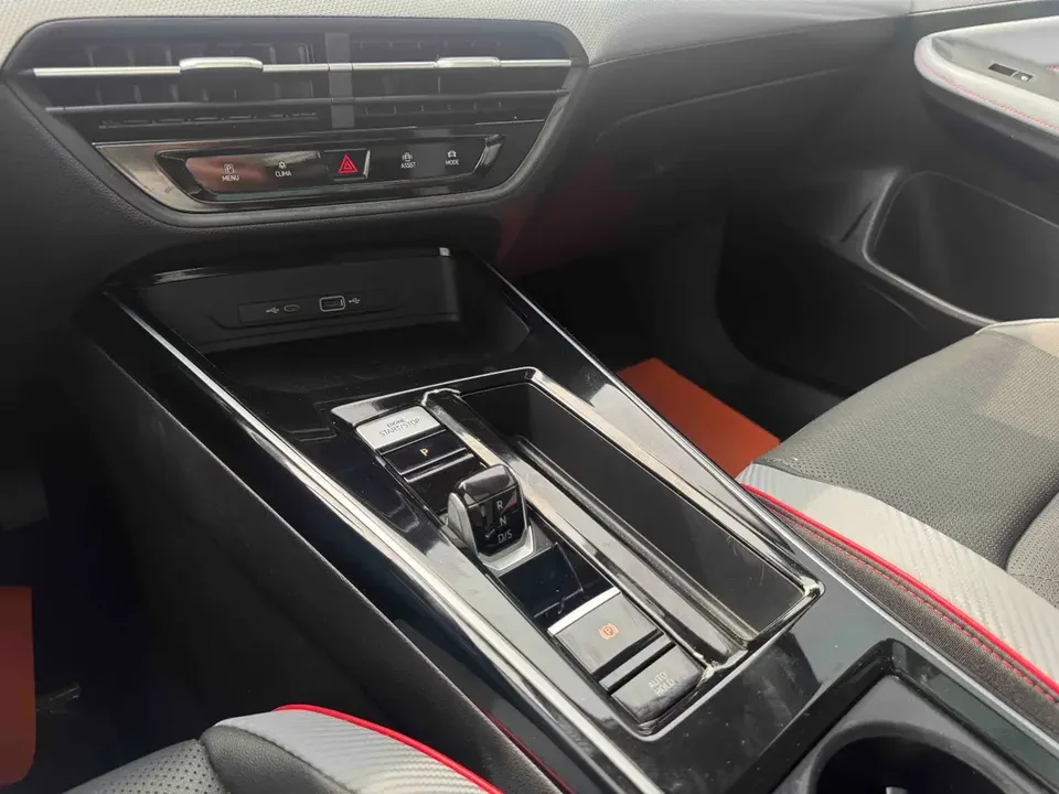 Volkswagen Lamando Lingdu 2023 Lingdu L 280TSI DSG Cool Edition 2023 — thumbnail 5