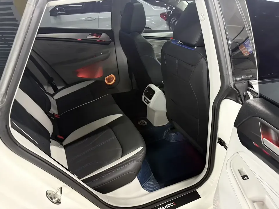 Volkswagen Lamando Lingdu 2022 Lingdu L 280TSI DSG Cool Edition 2022 — thumbnail 5