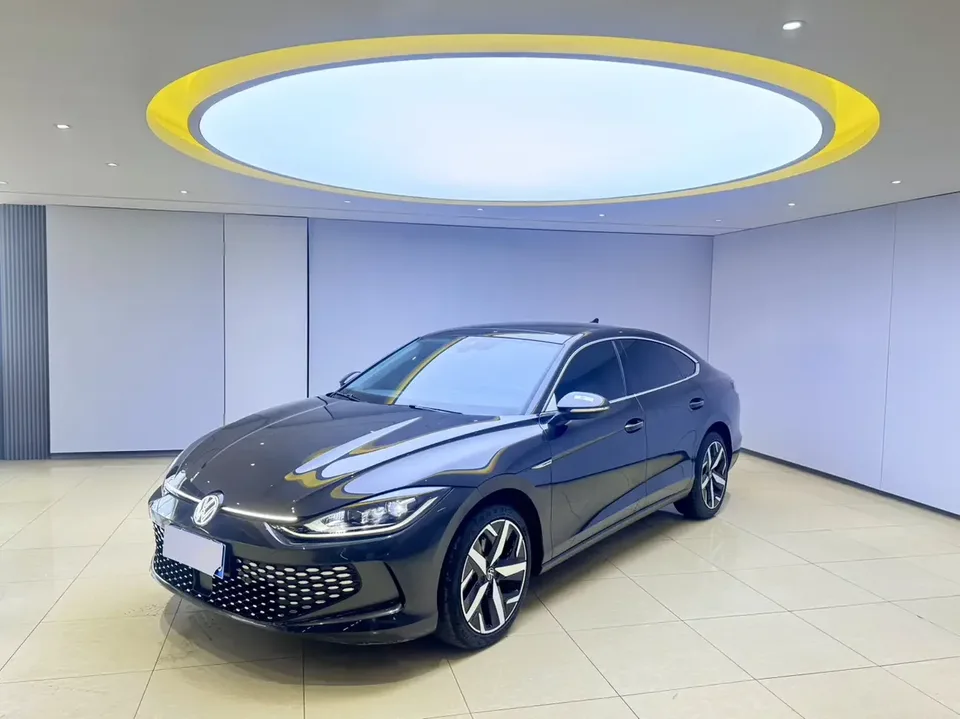 Volkswagen Lamando Lingdu 2023 Lingdu L 280TSI DSG Cool Edition 2023 — photo 1, buy with delivery to Moscow