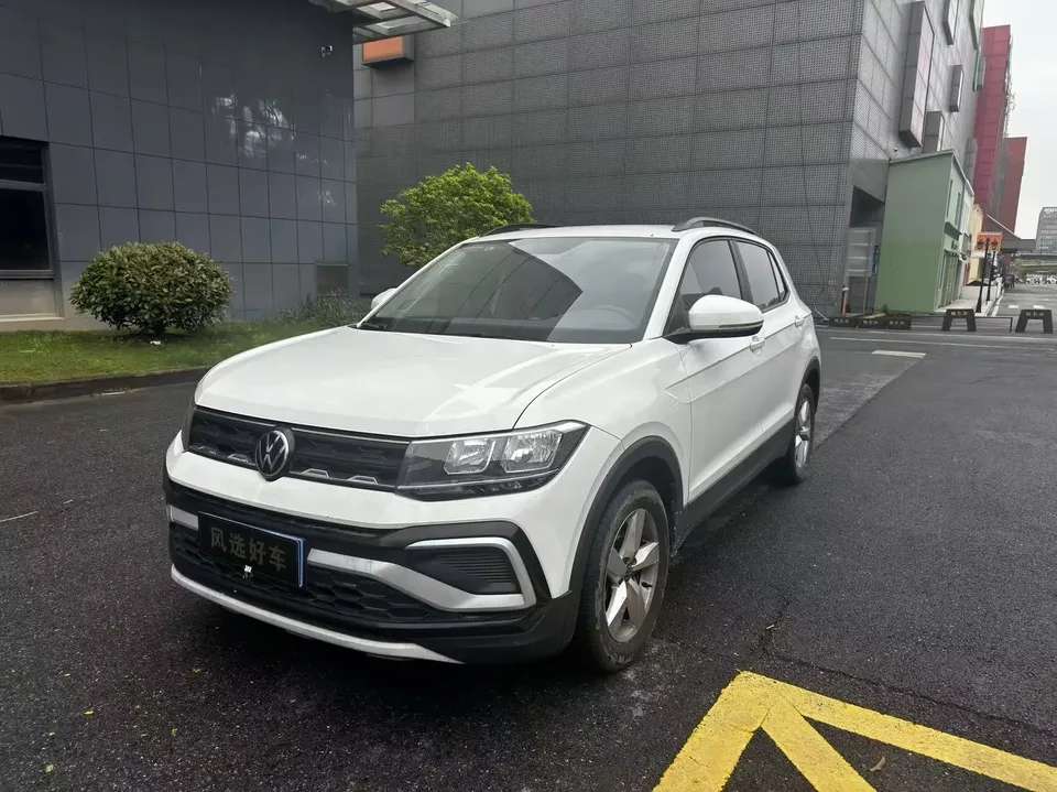 Volkswagen Tu Kai Tu Kai 2023 1.5L Automatic Fashion Edition 2025 — photo 1, buy with delivery to Moscow