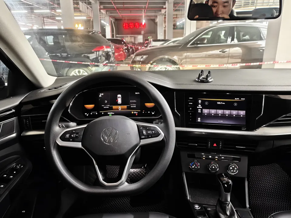 Volkswagen Passat Passat 2025 280TSI Business Edition 2025 — thumbnail 4