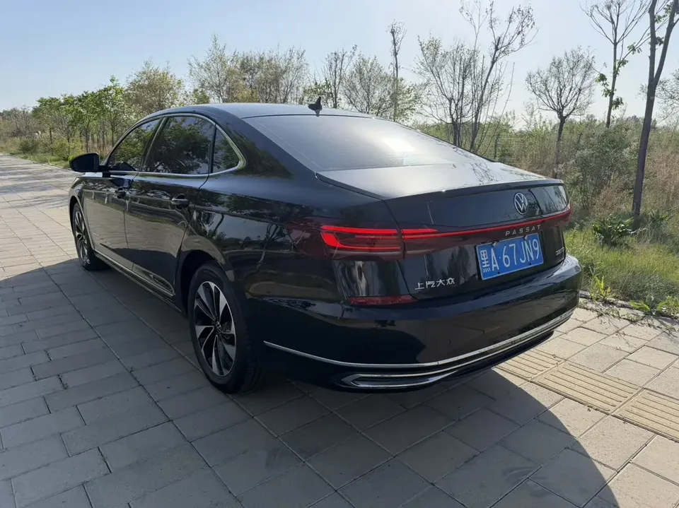 Volkswagen Passat Passat 2023 Modified 280TSI Starry Sky Elite Edition 2023 — thumbnail 2