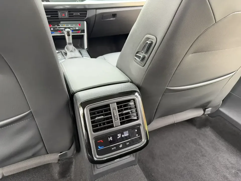 Volkswagen Passat Passat 2023 Modified 280TSI Starry Sky Elite Edition 2023 — thumbnail 3