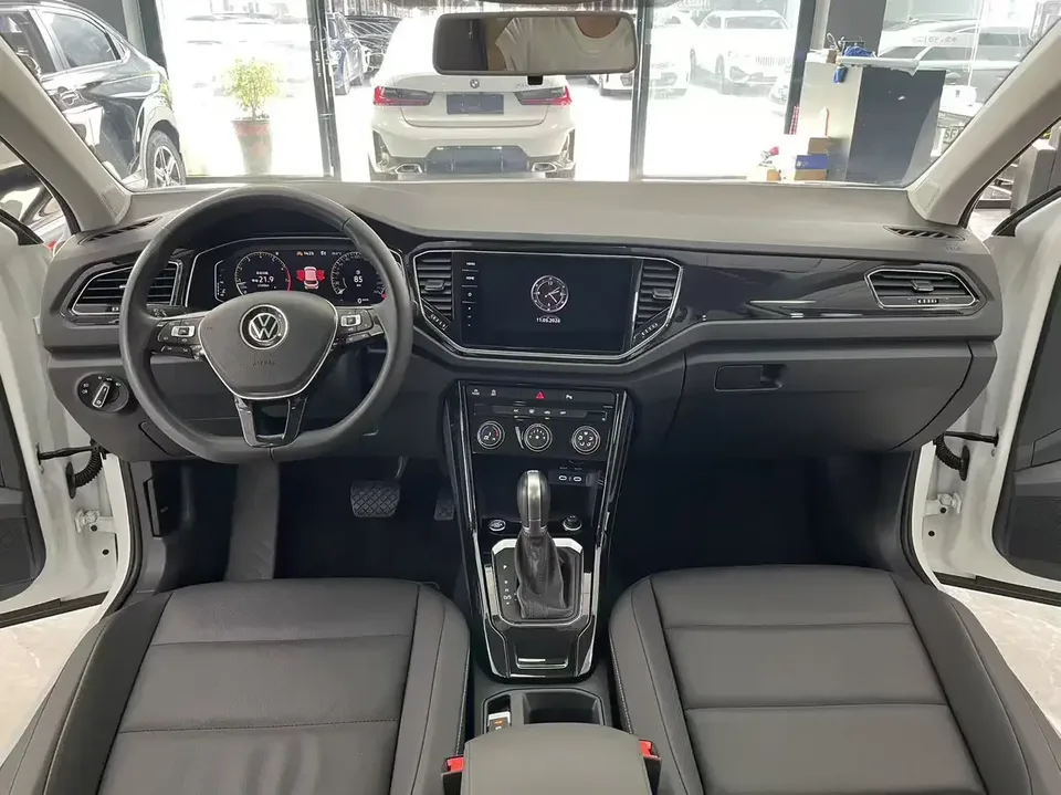 Volkswagen T-Roc TANG 2022 280TSI DSG 2WD Comfort PLUS 2023 — thumbnail 3