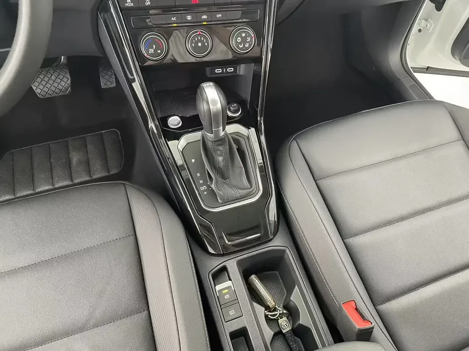 Volkswagen T-Roc TANG 2022 280TSI DSG 2WD Comfort PLUS 2023 — thumbnail 4