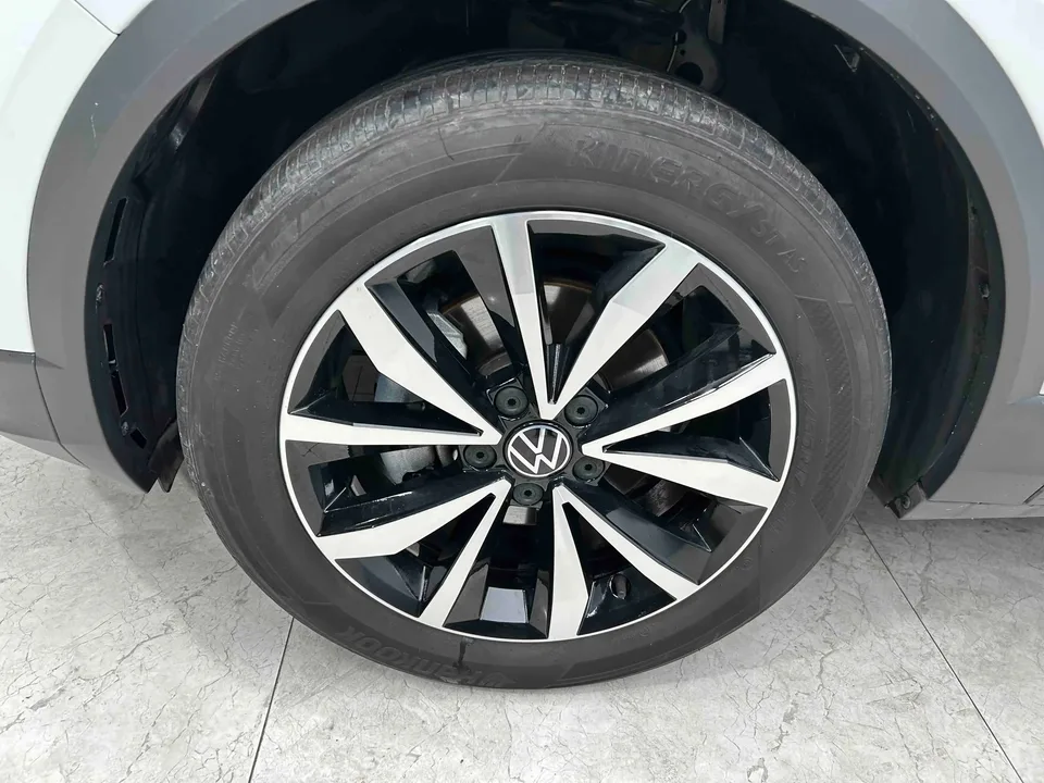 Volkswagen T-Roc TANG 2023 280TSI DSG Time Edition 2023 — thumbnail 2