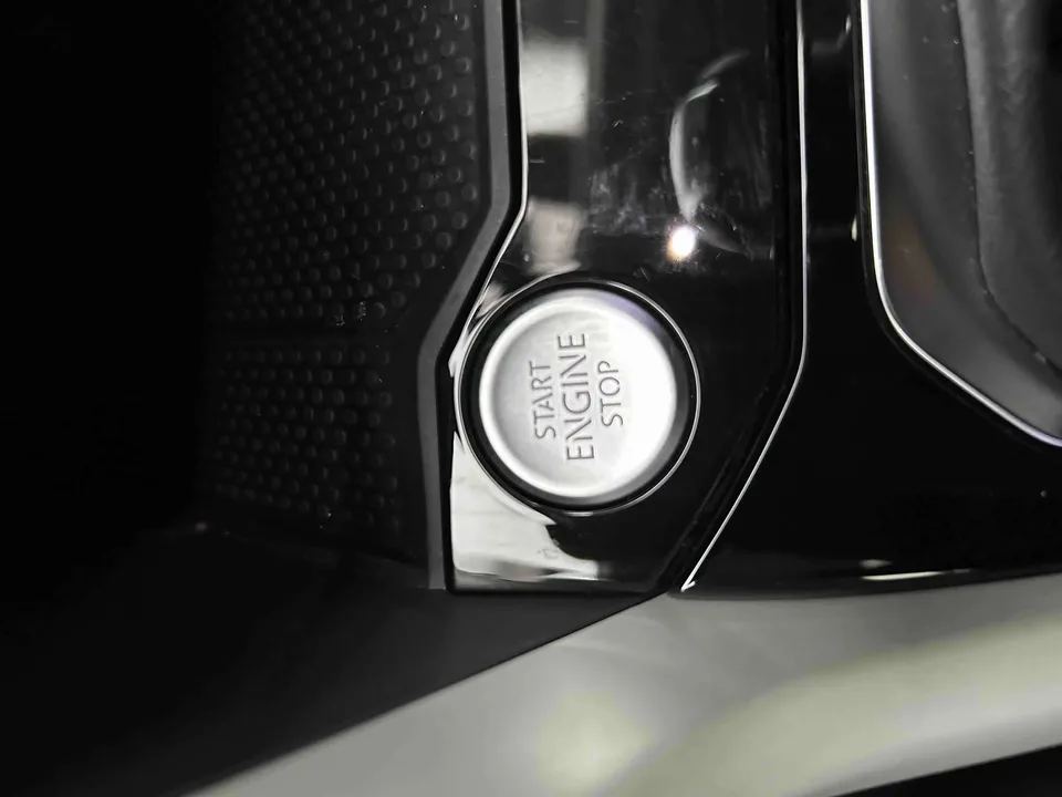 Volkswagen T-Roc TANG 2023 280TSI DSG Time Edition 2023 — thumbnail 3