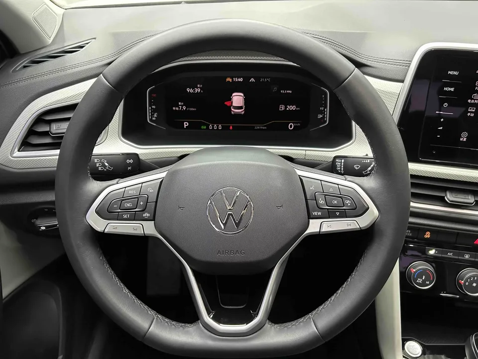 Volkswagen T-Roc TANG 2023 280TSI DSG Time Edition 2023 — thumbnail 5