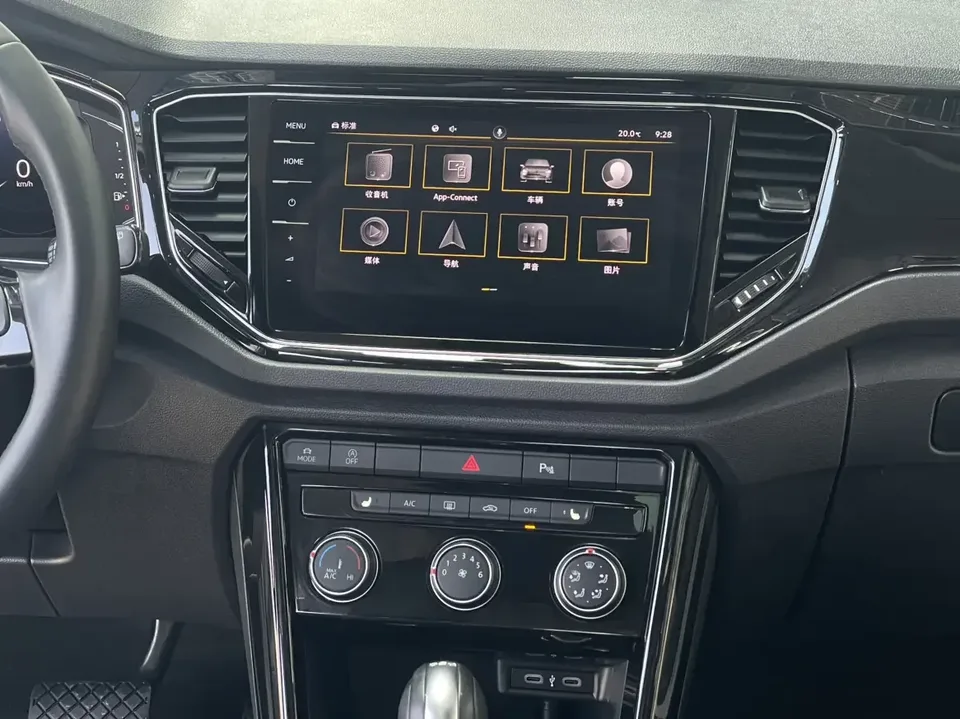 Volkswagen T-Roc TANG 2022 280TSI DSG 2WD Comfort PLUS 2022 — thumbnail 3