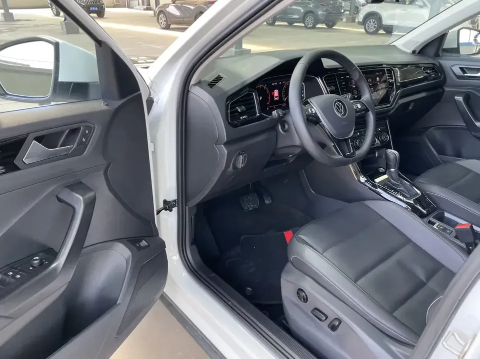 Volkswagen T-Roc TANG 2022 280TSI DSG 2WD Comfort PLUS 2022 — thumbnail 5