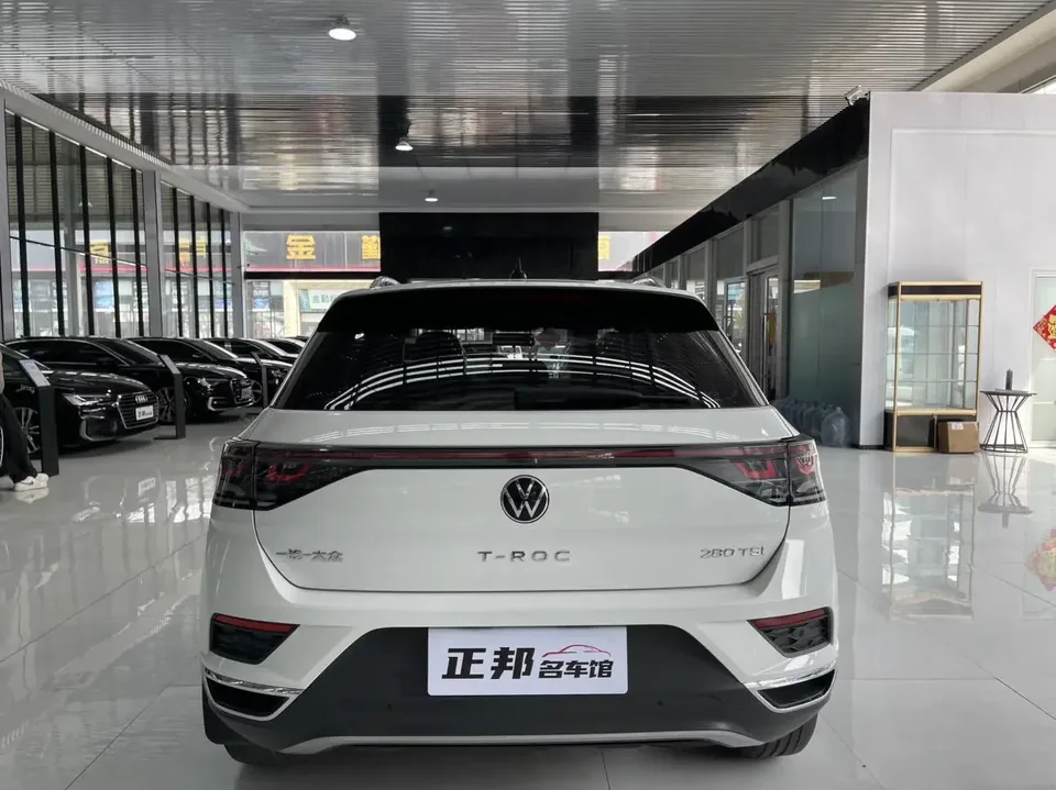 Volkswagen T-Roc TANG 2024 280TSI DSG Time Edition 2024 — thumbnail 2