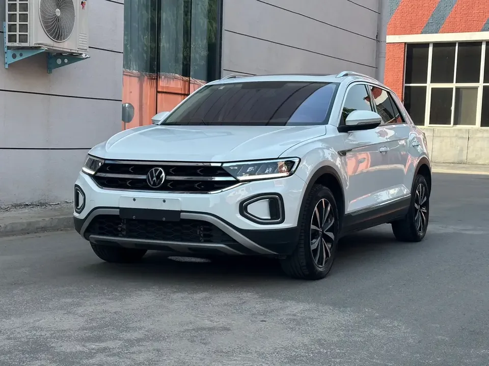 Volkswagen T-Roc TANG 2023 280TSI DSG Time Edition 2024 — photo 1, buy with delivery to Moscow