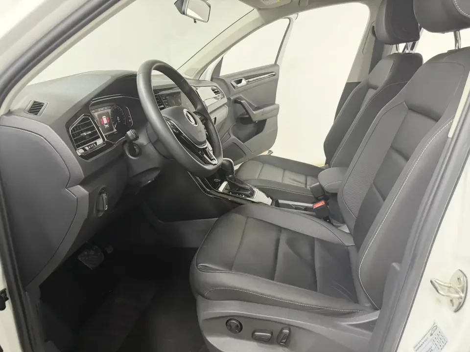 Volkswagen T-Roc TANG 2022 280TSI DSG 2WD Comfort PLUS 2023 — миниатюра 4
