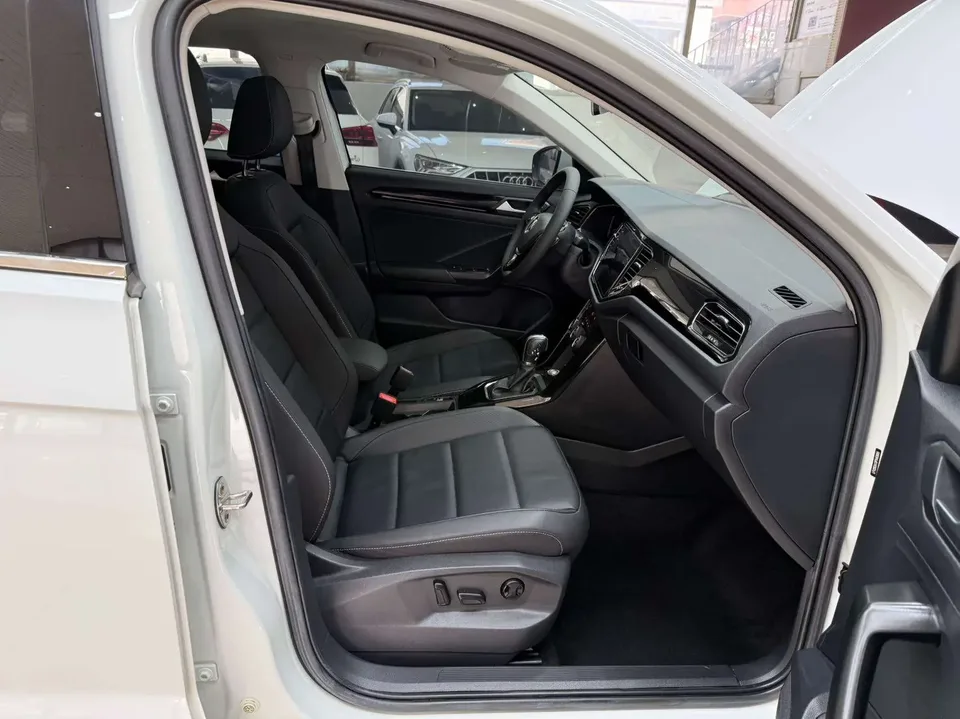 Volkswagen T-Roc TANG 2022 280TSI DSG 2WD Comfort PLUS 2023 — thumbnail 5