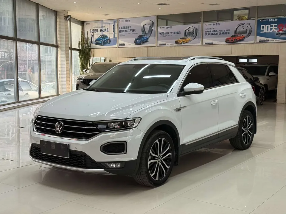 Volkswagen T-Roc TANG 2022 280TSI DSG 2WD Comfort PLUS 2023 — photo 1, buy with delivery to Moscow