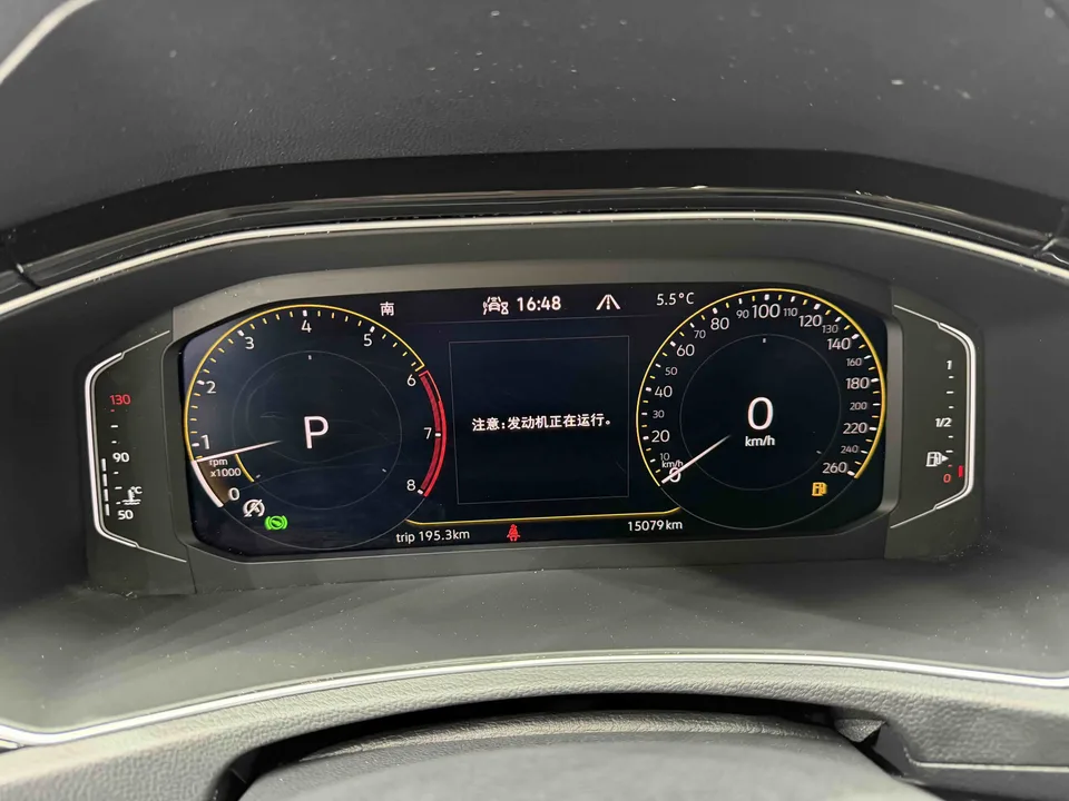 Volkswagen T-Roc TANG 2021 280TSI DSG 2WD Comfort Smart Edition 2022 — thumbnail 4