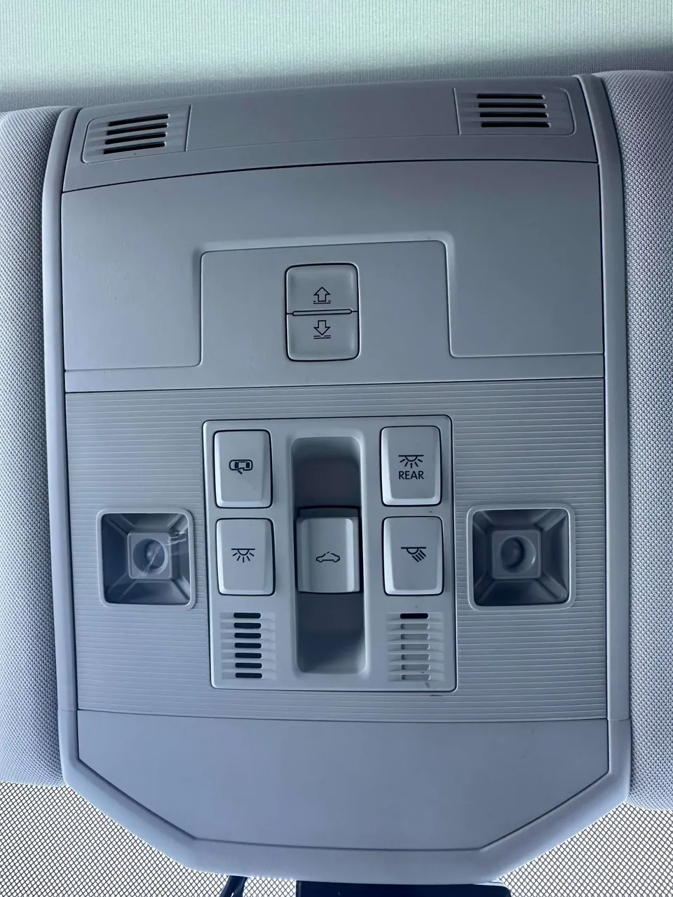 Volkswagen T-Roc TANG 2021 280TSI DSG 2WD Comfort Smart Edition 2022 — thumbnail 4