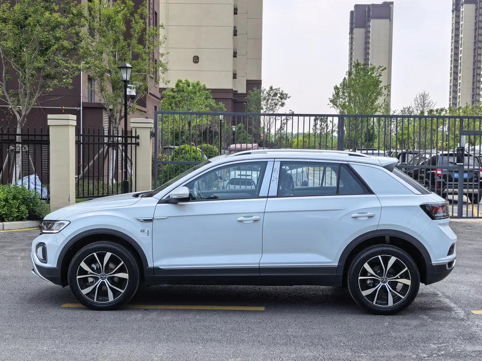 Volkswagen T-Roc TANG 2025 Modified 280TSI DSG Time Edition 2026 — thumbnail 4