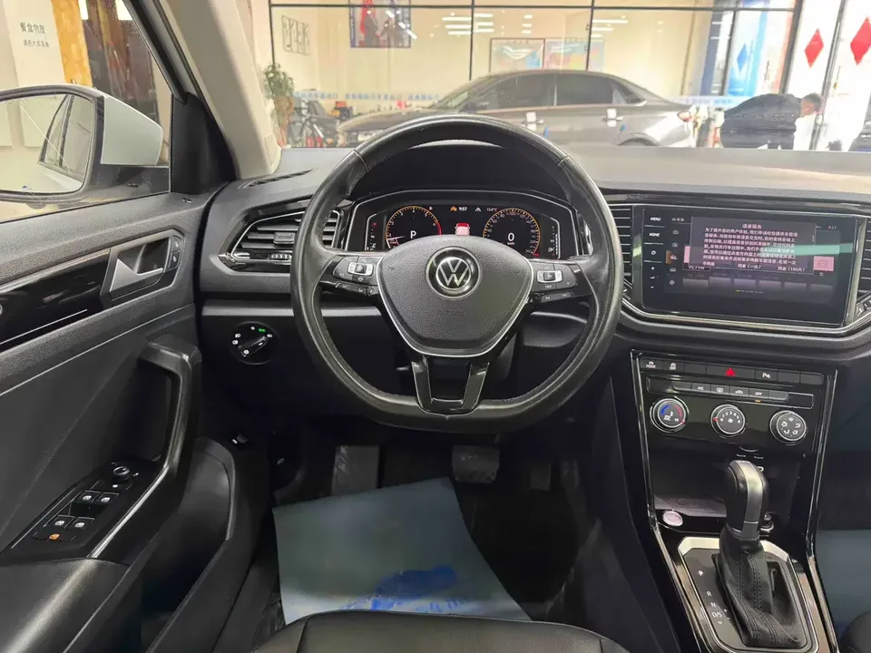 Volkswagen T-Roc TANG 2022 280TSI DSG 2WD Comfort PLUS 2022 — thumbnail 5