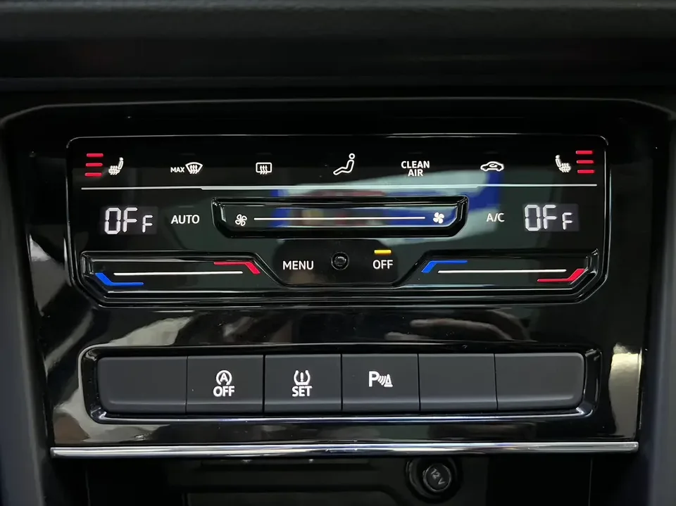 Volkswagen Touran L Touran L 2021 280TSI DSG 7-seater 2022 — thumbnail 3