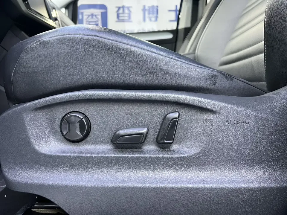 Volkswagen Touran L Touran L 2021 280TSI DSG 7-seater 2022 — thumbnail 5