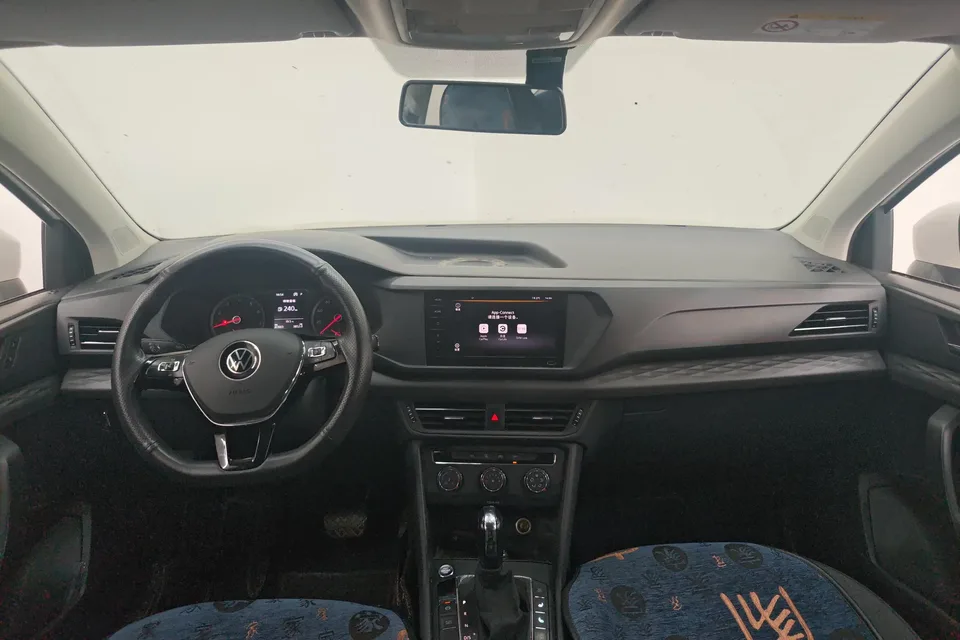 Volkswagen Tharu tuyue 2021 280TSI 2WD Fashion Edition 2022 — thumbnail 4
