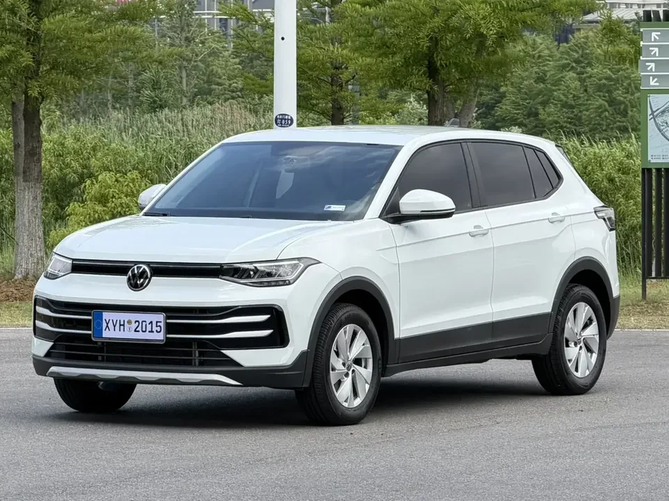 Volkswagen Tharu tuyue 2025 New 1.5L Ruijin Edition 2025 — photo 1, buy with delivery to Moscow