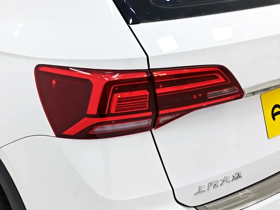 Volkswagen Tharu tuyue 2021 280TSI 2WD Luxury Edition PLUS 2022 — thumbnail 4