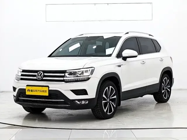 Volkswagen Tharu tuyue 2021 280TSI 2WD Luxury Edition PLUS 2022 — photo 1, buy with delivery to Moscow