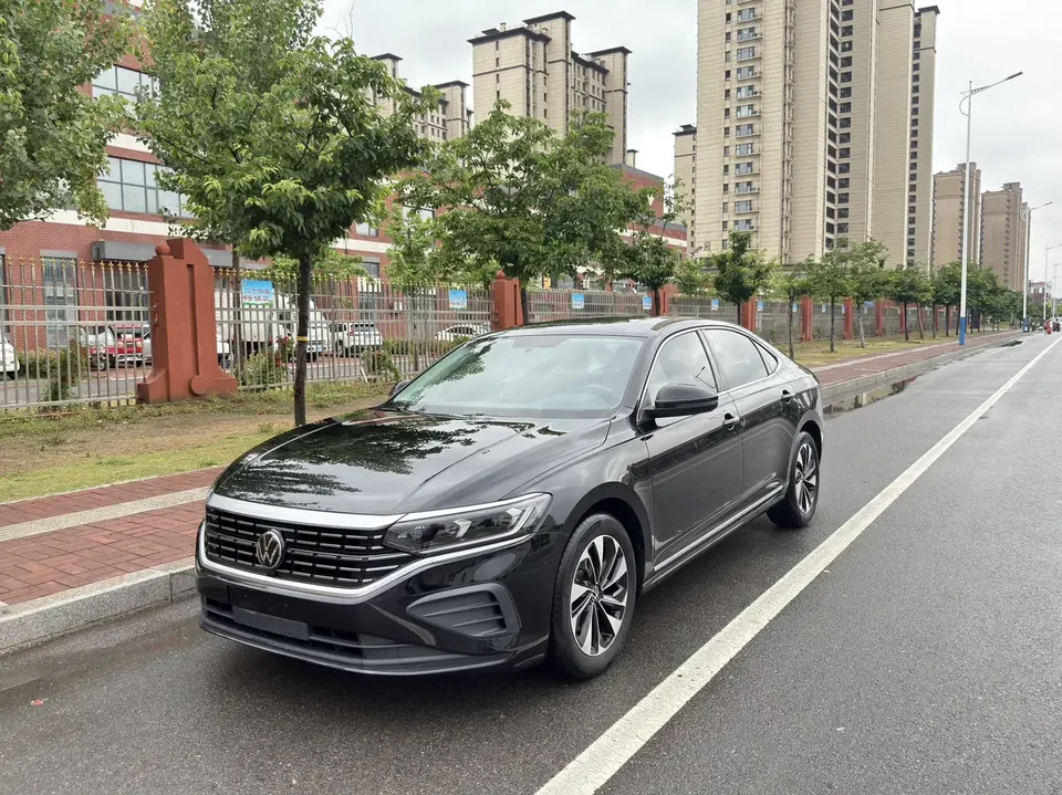 Volkswagen Passat Passat 2025 280TSI Business Edition 2025 — photo 1, buy with delivery to Moscow