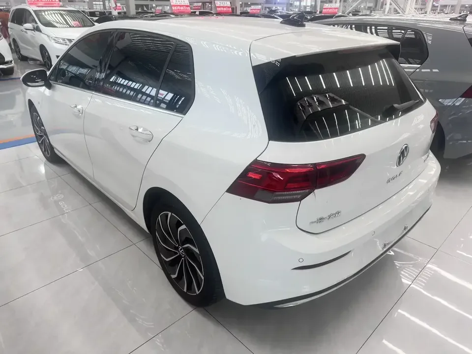 Volkswagen Golf golf 2023 280TSI DSG Pro facelift 2024 — thumbnail 4