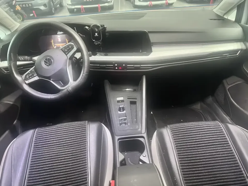 Volkswagen Golf golf 2023 280TSI DSG Pro facelift 2024 — thumbnail 5