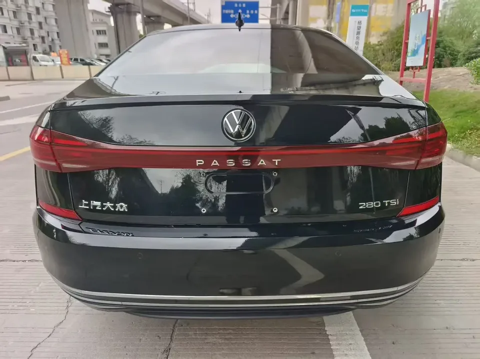 Volkswagen Passat Passat 2023 Modified 280TSI Business Edition 2023 — thumbnail 2