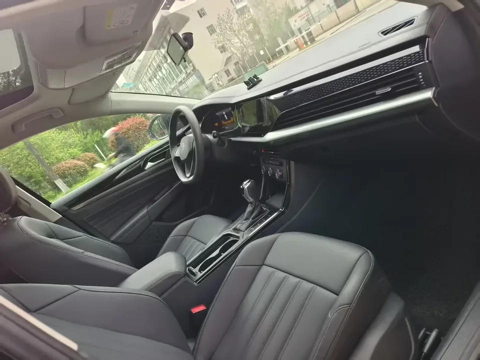 Volkswagen Passat Passat 2023 Modified 280TSI Business Edition 2023 — thumbnail 3