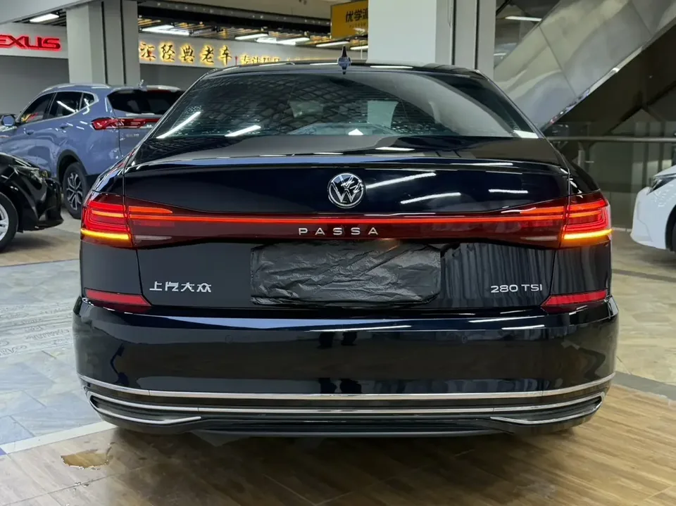 Volkswagen Passat Passat 2023 Modified 280TSI Starry Sky Elite Edition 2023 — thumbnail 2