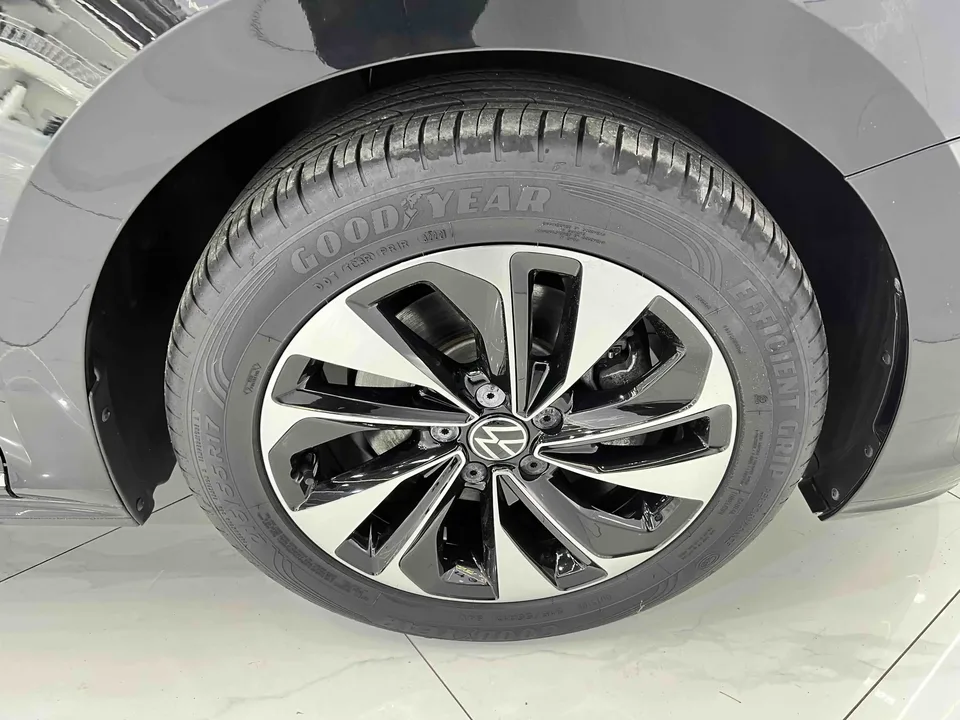 Volkswagen Passat Passat 2022 280TSI Elite Edition 2023 — thumbnail 3
