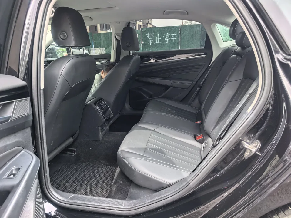 Volkswagen Passat Passat 2025 280TSI Business Edition 2025 — thumbnail 5