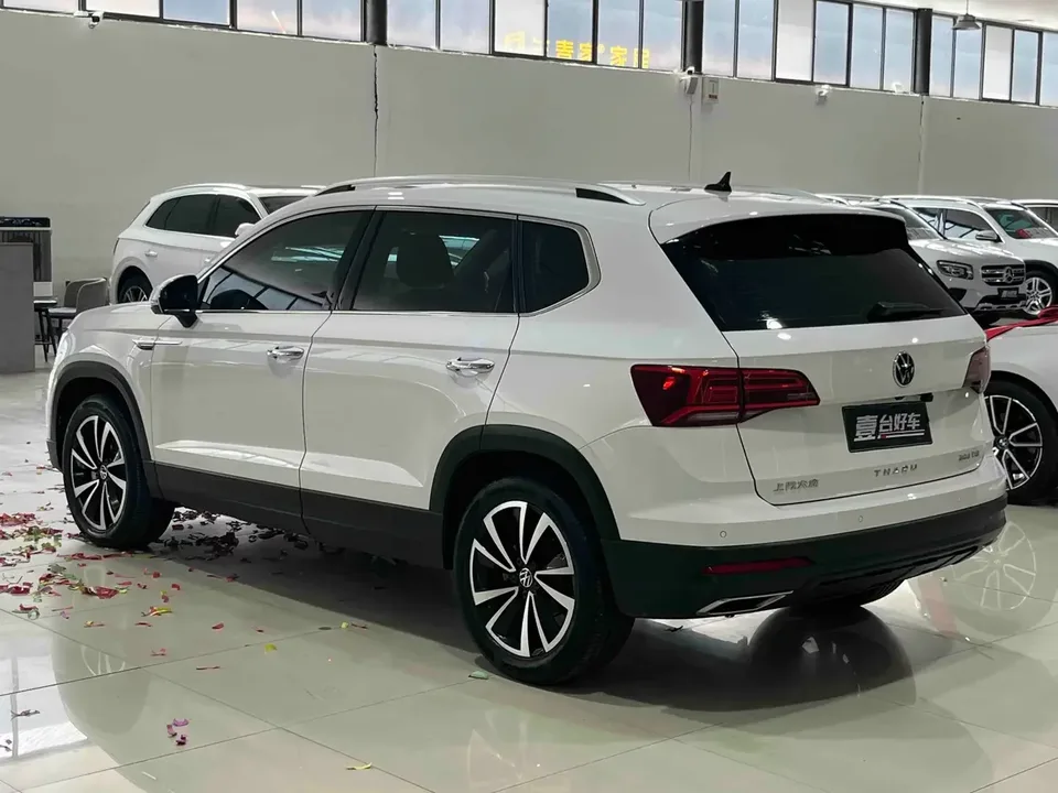 Volkswagen Tharu tuyue 2021 280TSI 2WD Deluxe Edition 2022 — thumbnail 4