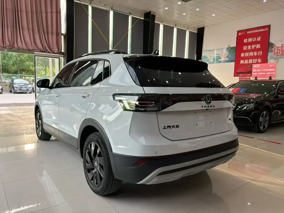 Volkswagen Tharu tuyue 2025 New 300TSI Ruixiang Edition 2024 — thumbnail 4