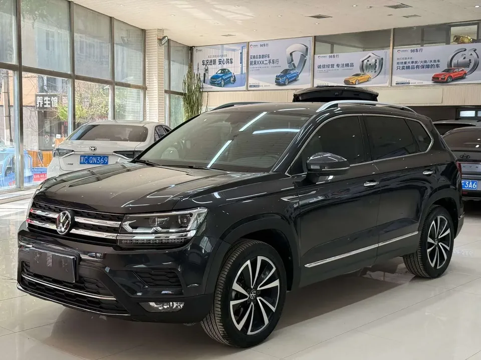 Volkswagen Tharu tuyue 2021 280TSI 2WD Luxury Edition PLUS 2022 — photo 1, buy with delivery to Moscow
