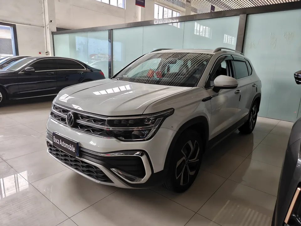 Volkswagen Tharu tuyue 2023 300TSI 2WD Full Moon Edition 2023 — photo 1, buy with delivery to Moscow