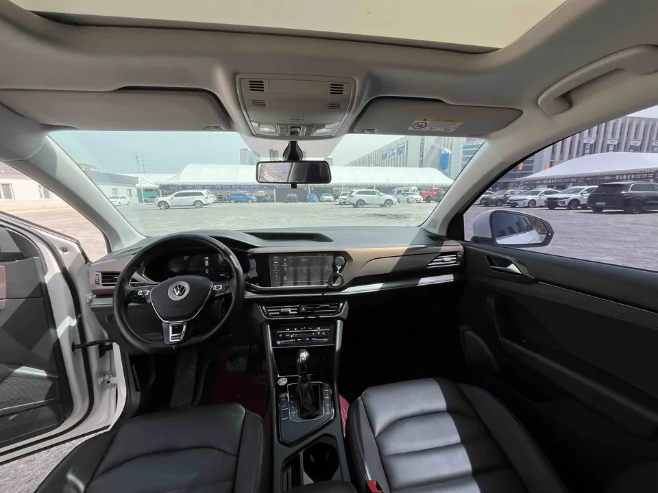 Volkswagen Tharu tuyue 2022 280TSI 2WD Comfort Edition 2023 — миниатюра 5