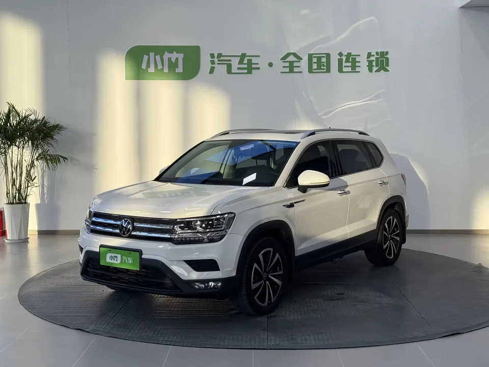 Volkswagen Tharu tuyue 2022 280TSI 2WD Deluxe Edition 2022 — photo 1, buy with delivery to Moscow
