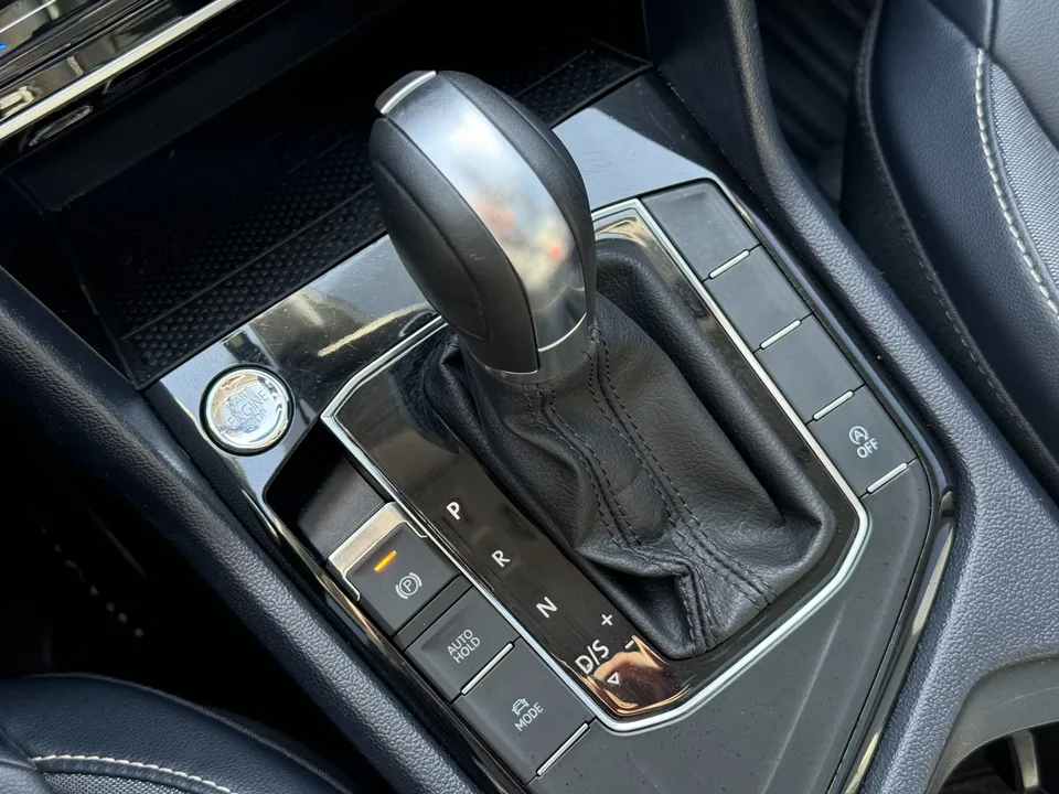 Volkswagen Tharu tuyue 2023 300TSI 2WD Full Moon Edition 2024 — thumbnail 5