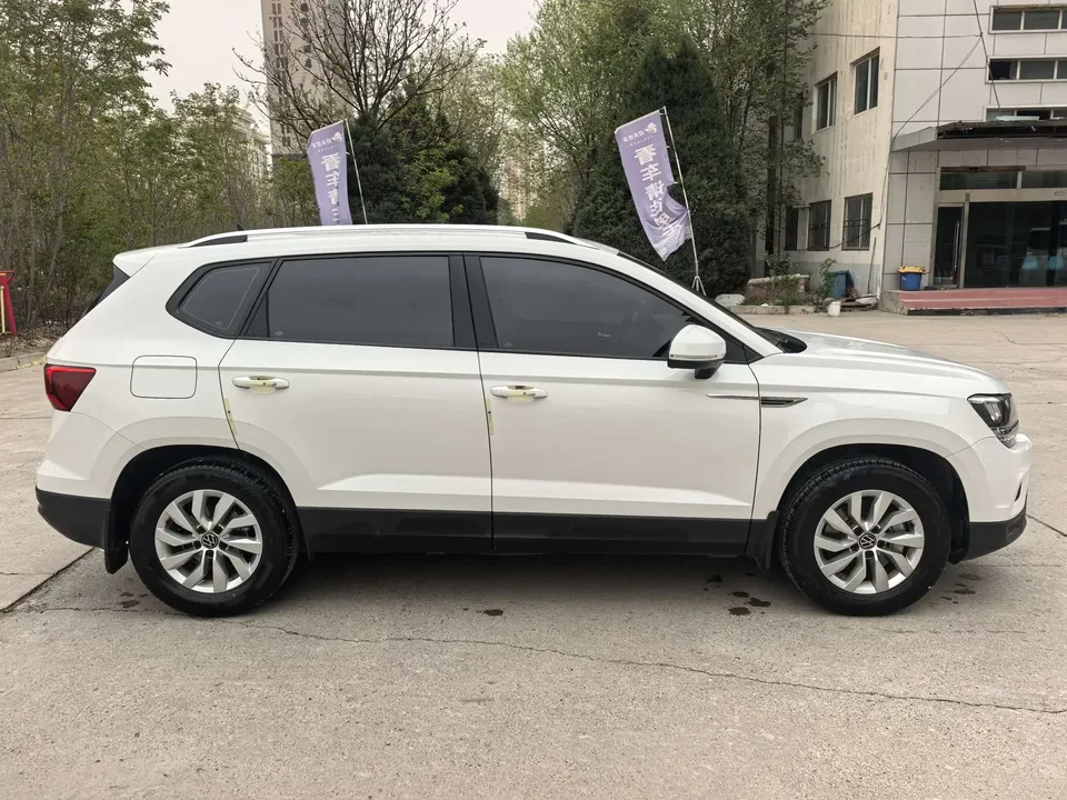 Volkswagen Tharu tuyue 2022 280TSI 2WD Fashion Edition 2023 — thumbnail 5