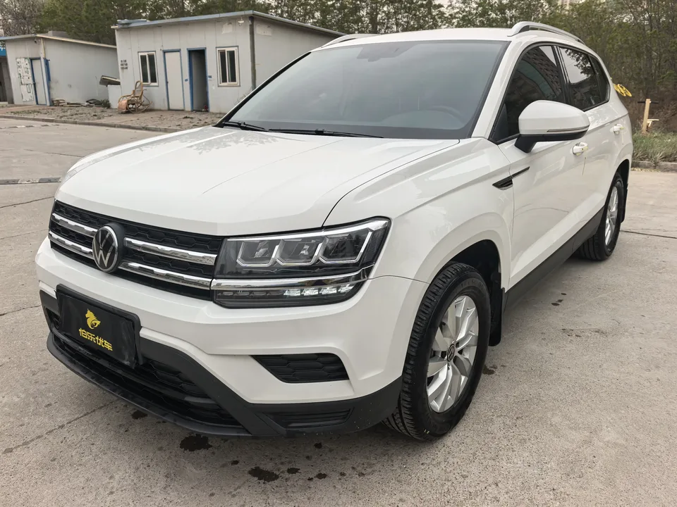 Volkswagen Tharu tuyue 2022 280TSI 2WD Fashion Edition 2023 — photo 1, buy with delivery to Moscow