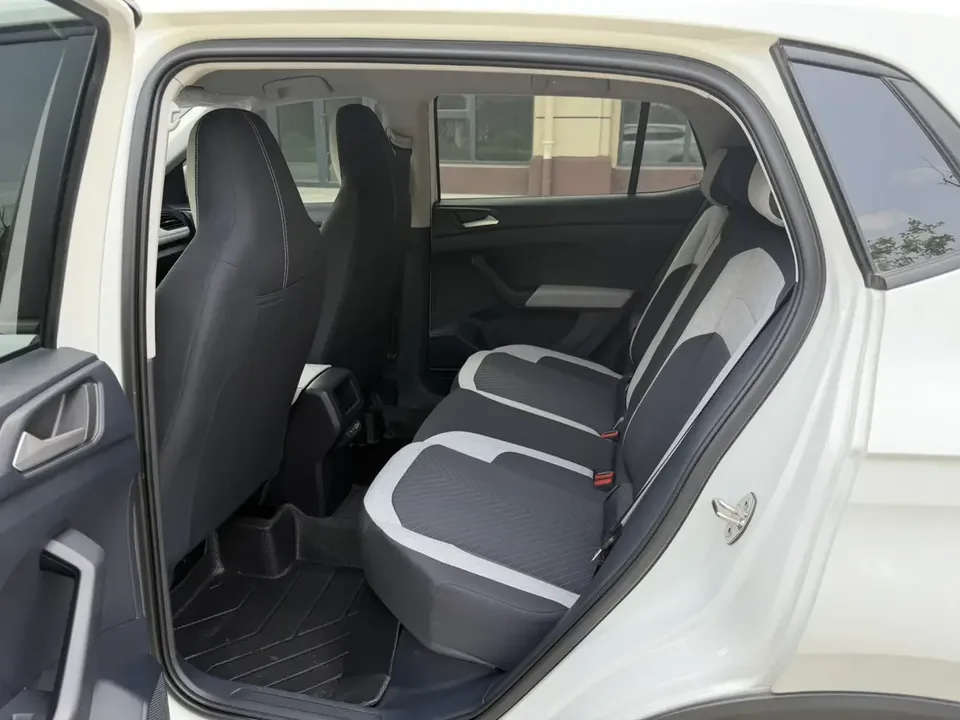 Volkswagen Tharu tuyue 2025 New 1.5L Ruijin Edition 2025 — thumbnail 4