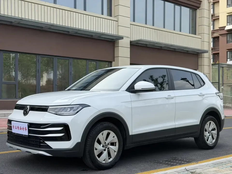 Volkswagen Tharu tuyue 2025 New 1.5L Ruijin Edition 2025 — photo 1, buy with delivery to Moscow