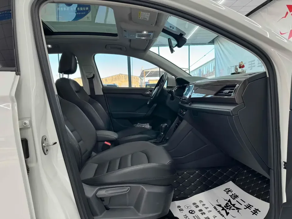 Volkswagen Tharu tuyue 2022 280TSI 2WD Comfort Edition 2022 — thumbnail 3
