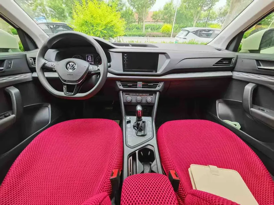 Volkswagen Tharu tuyue 2021 280TSI 2WD Fashion Edition 2022 — thumbnail 3